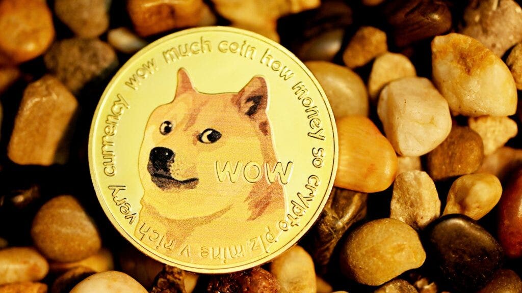 Shiba Inu (SHIB), Pepe (PEPE), and This Trump-Themed Memecoin Have Outpaced Bitcoin This Week