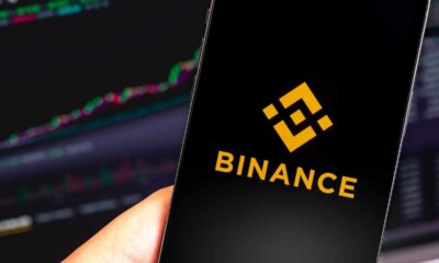 Binance warns of delisting risk for these tokens: is a price drop expected?