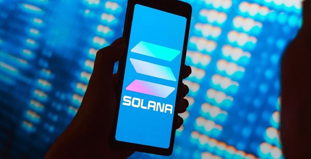 Solana climbs 4% on the back of rising Meme Coins and Alts